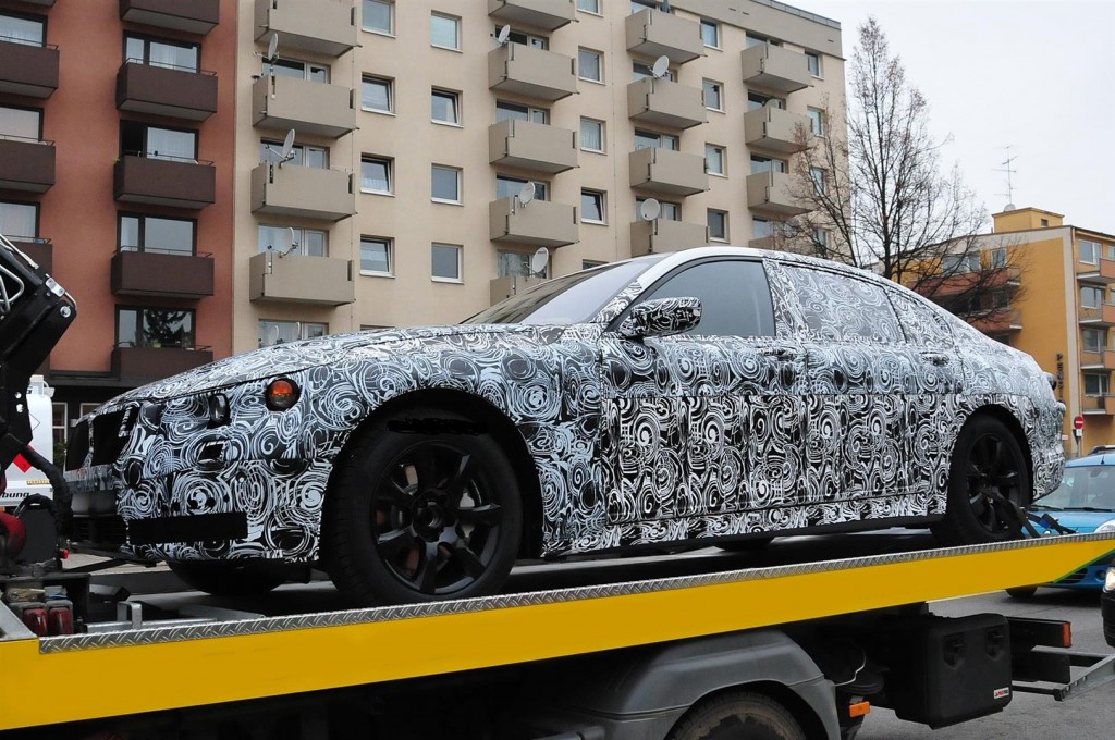 2016-BMW-5-Series-sedan-spied-front-three-quarter-2 (Large)