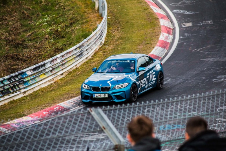 BMWBLOG - BMW M2 - Renault Clio - Nurburgring - Nordschleife - Furlantech - The Ring (17)