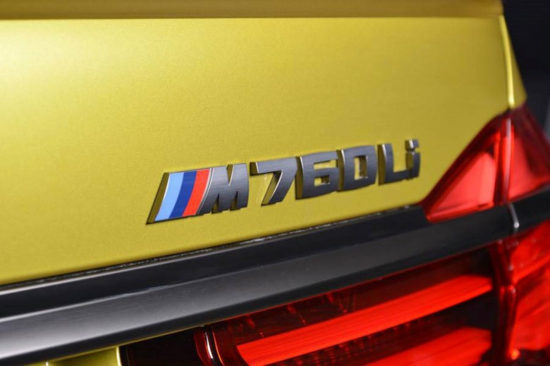 BMWBLOG-bmw-m760li-austin-yellow- (15)