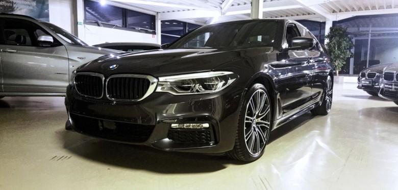 BMWBLOG-BMW-5-series-G30-530d-M-sport-package-BMW-Avto-AKTIV-spotted-1-1150x550