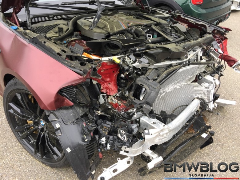BMWBLOG - BMW M5 F90 First Edition - CRASH  (20)