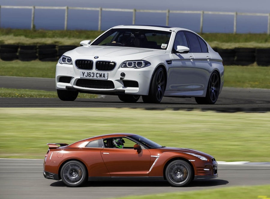 Dirkalna bitka: BMW M5 proti Nissanu GT-R