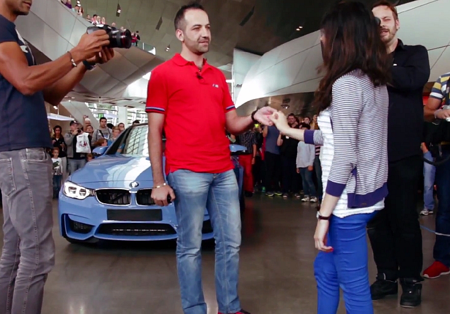 BMW ljubezen: zaprosil za roko s pomočjo BMW M3