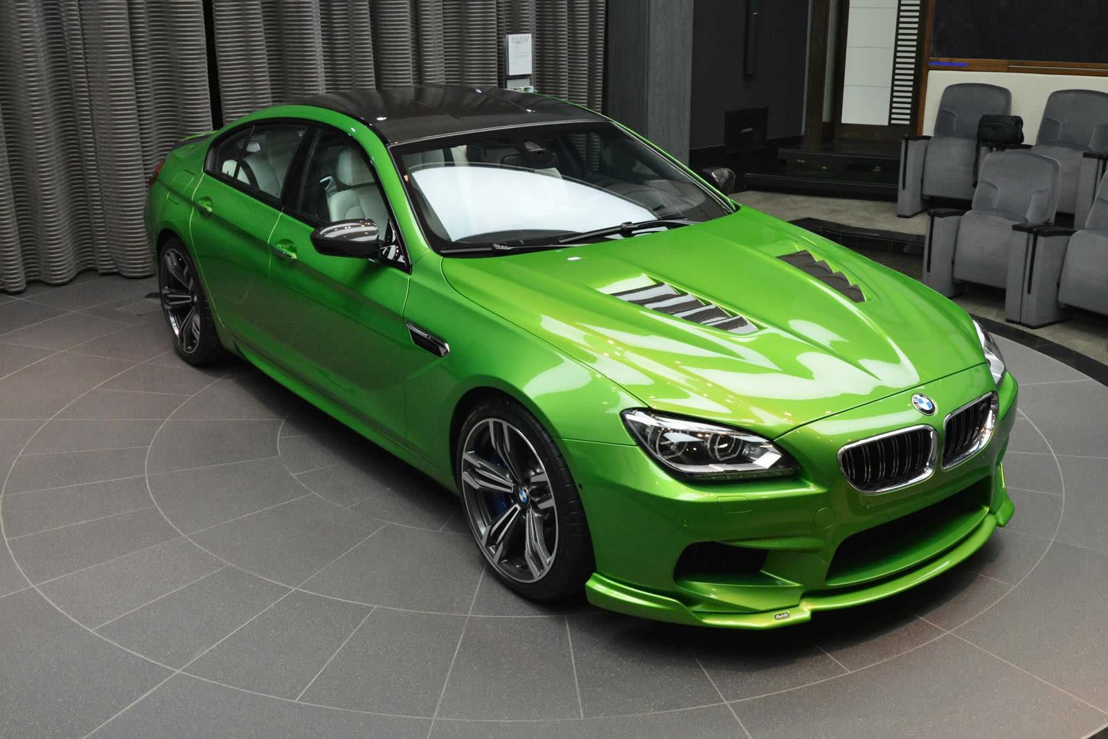 Zeleno izstopajoč BMW M6 Gran Coupe