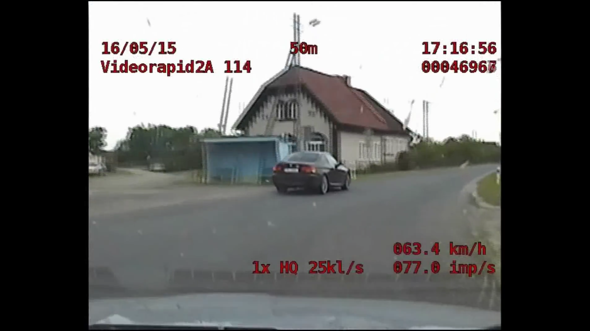 Video divjega policijskega lova za BMW