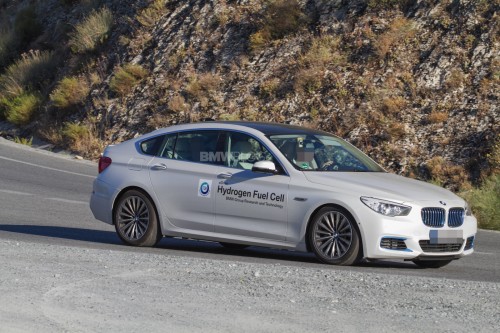 Med testiranji opažen BMW 5 GT na vodikove gorivne celice