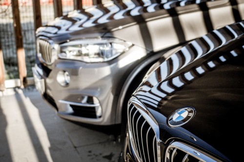 BMW bo vpoklical več kot milijon svojih vozil!