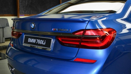 Največji motorji začenjajo izginjati – BMW-jev V12 vsaj do leta 2023