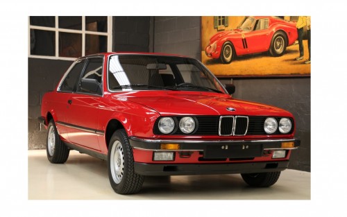 Vrhunski BMW E30 323i za 70 tisoč evrov!