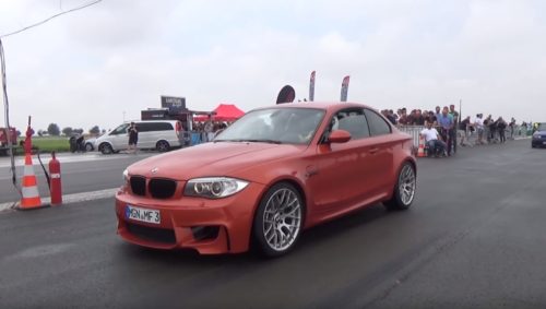 BMW 1M Coupe pokaže svoje mišice na “drag race” dirki!
