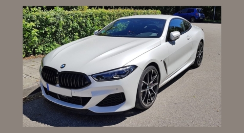 V živo: BMW serije 8 se pokaže v elegantnem belem odtenku