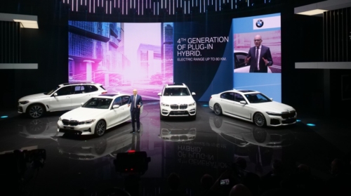 ŽENEVA 2019 – BMW elektrificira brez kompromisov!