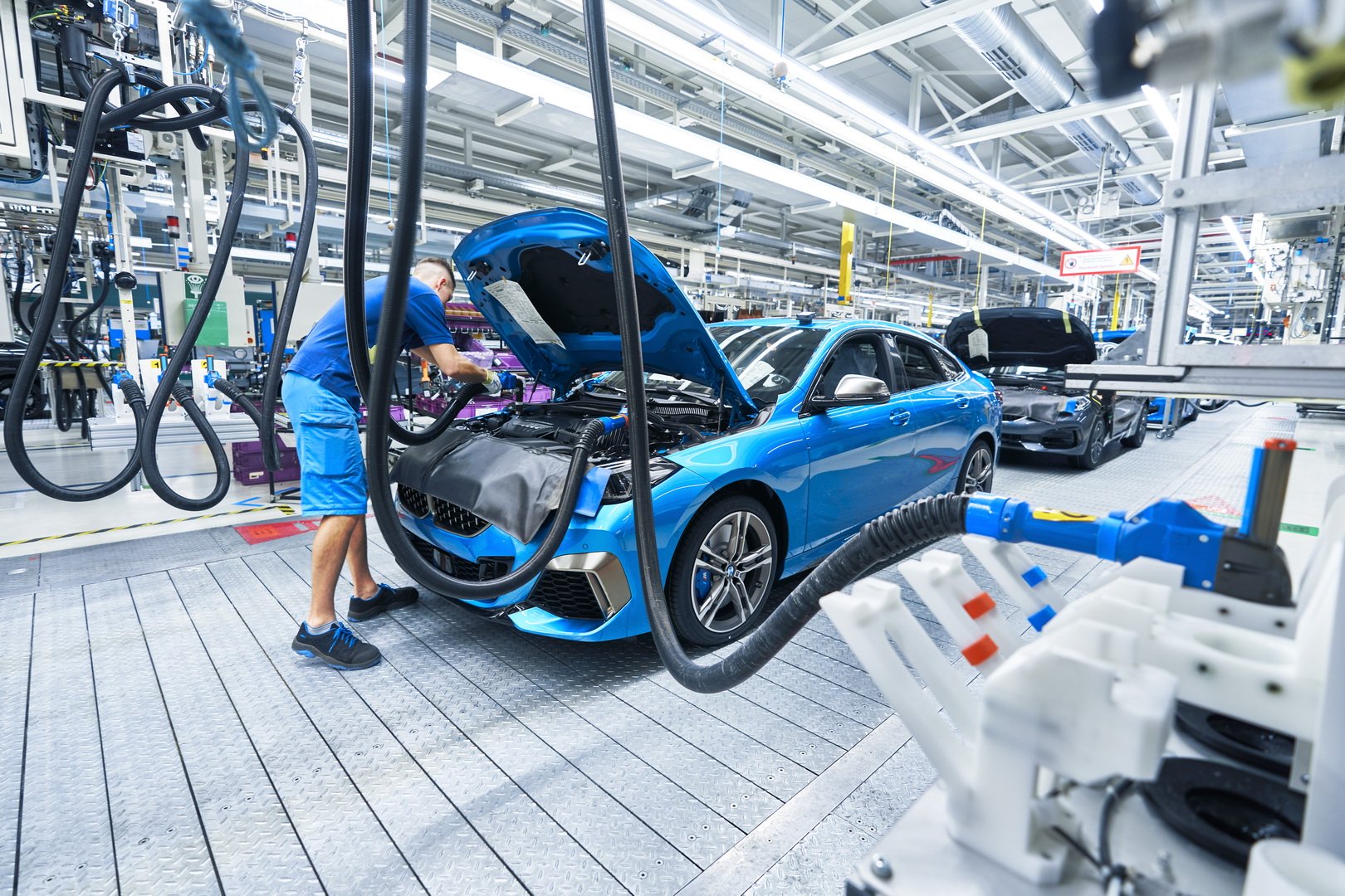 BMW je v Nemčiji že začel s proizvodnjo BMW 2 Gran Coupe!