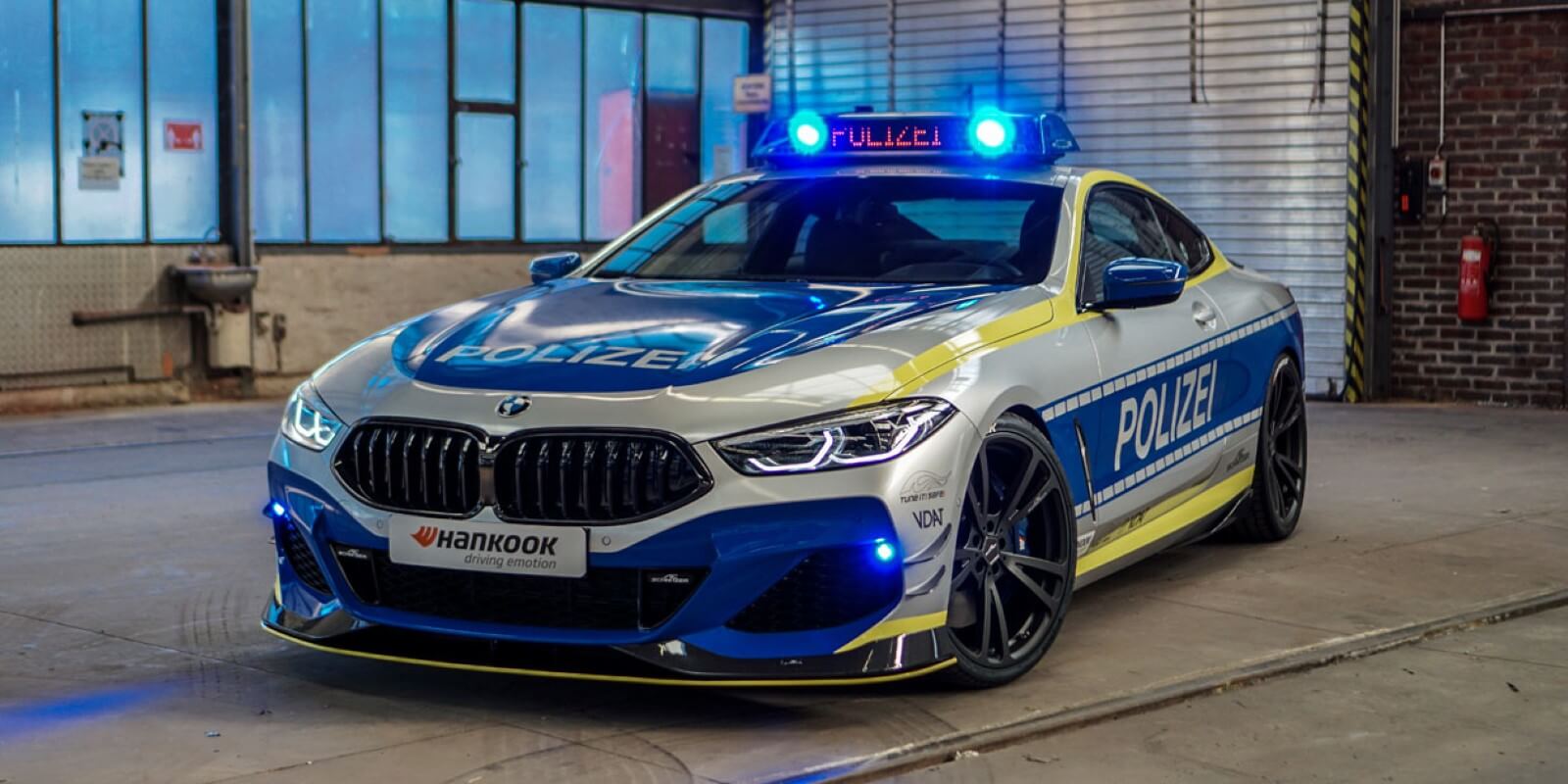 Brutalni policijski kupe izpod rok AC Schnitzer – BMW M850i!
