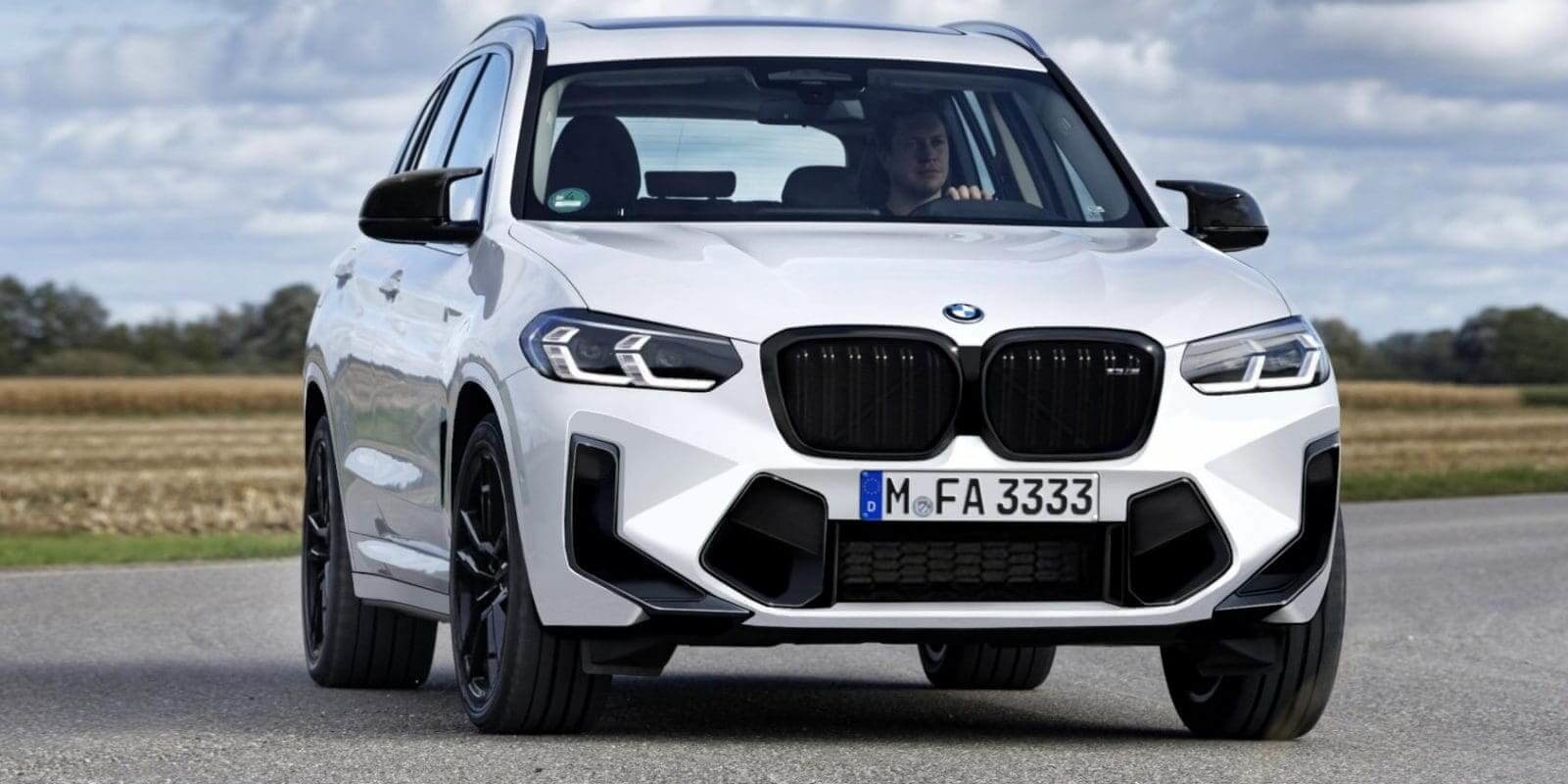 Upodobitev prihajajoče posodobitve športnega terenca BMW X3 M!